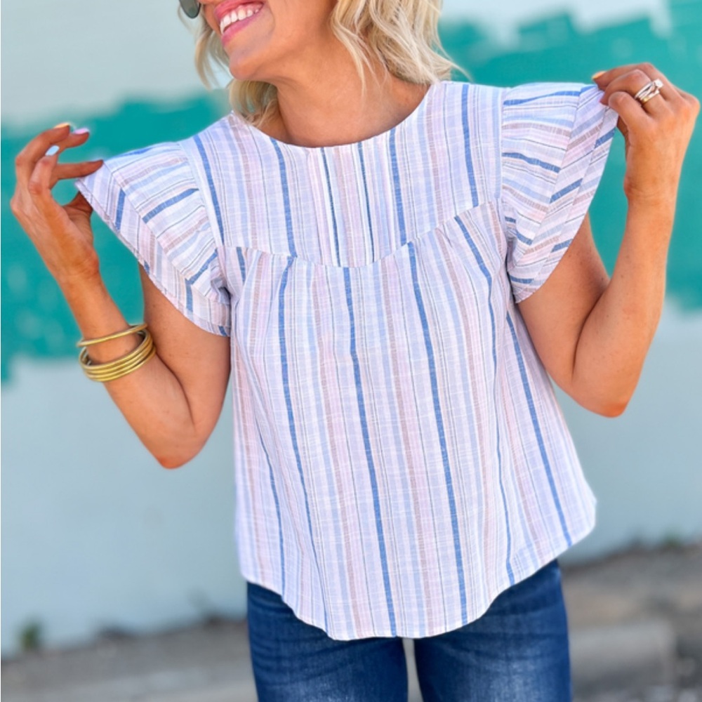 Blu Pepper White and Blue Ruffled Flutter Sleeve Blouse